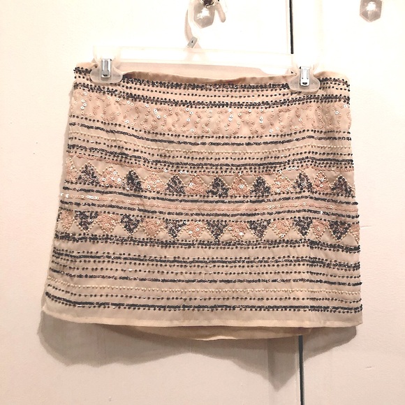 Lightweight Beaded Sequin Skirt - Picture 1 of 8